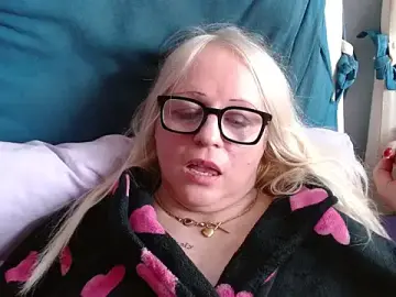 Adult Webcam with martachatte - Stripchat