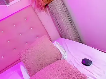 Live Porn with ANNIE_DOLCE_ - Stripchat