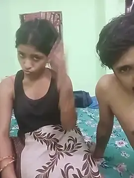 Free Live Porn with hot-couple-0 - Stripchat