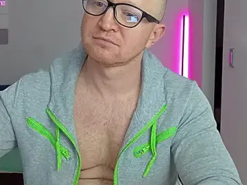 Sex Cam with kevintyler69 - Stripchat
