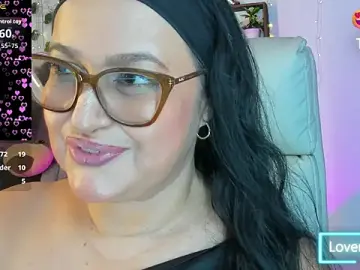 Sex Cam with Gia_Nahomi - Stripchat