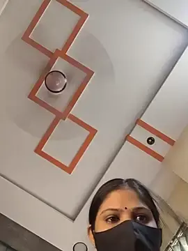 Adult Webcams with Cute_shikaa - Stripchat