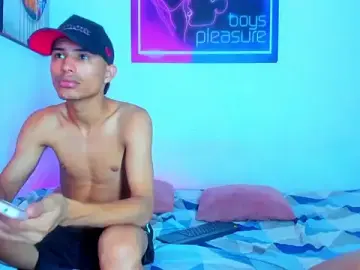 Watch Live Sex Cams with Boys_xxx_ - Stripchat