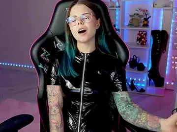 Watch Live Sex Cams with QueenAliceX - Stripchat