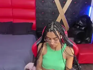 Live Porn with KarlaSlutSkinny__ - Stripchat