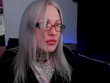 Watch Live Sex Cams with Eurusholmess - Stripchat