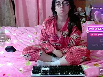 Adult Webcams with Maggie_Fox3 - Stripchat