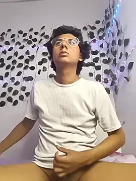 Live Porn with Ericahot3 - Stripchat