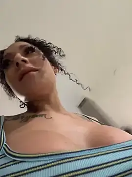 Free Porn Cam with FerrariFrench - Stripchat