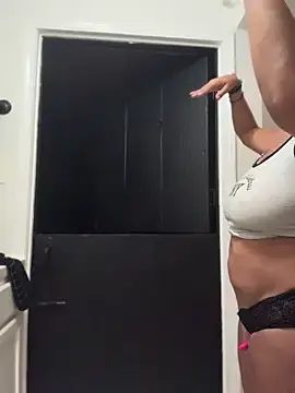Adult Video Chat with Bigbuttbrooklynn - Stripchat