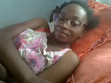 Free Porn Cam with ElianeHot - Stripchat