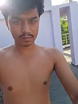 Free Live Porn with Max_FillsJunior - Stripchat