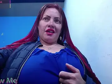 Best live sex cam show with carolinhe26 - Stripchat