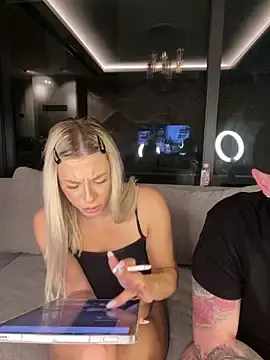 Adult Webcams with SexOnMyLvL - Stripchat