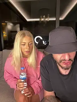 Live Porn with SexOnMyLvL - Stripchat