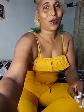 Best live sex cam show with Goodgirlsue_77 - Stripchat