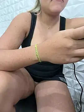 Adult Webcam with Jullyc - Stripchat