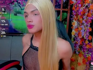 Adult Webcams with Karol_Vanessa__ - Stripchat