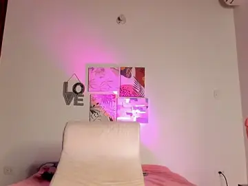 Live Sex Cam with hellzel_moon - Stripchat