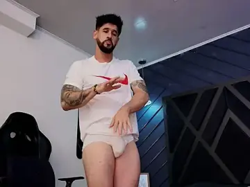 Adult Video Chat with Petesevans - Stripchat