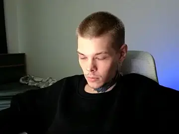 Adult Webcams with DENIS_HERE - Stripchat