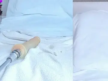 Best live sex cam show with Soraya_Davis - Stripchat