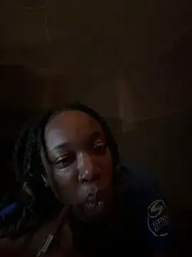 Sex Cam with Nayomii28 - Stripchat