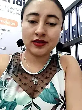 Live Sex with _Sarah-Office1 - Stripchat