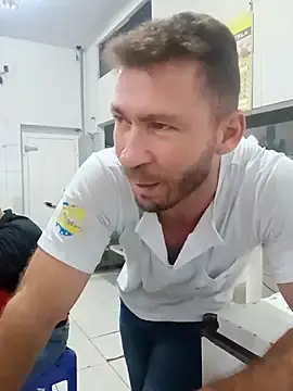 Nude Webcam with RobertoLuiz84 - Stripchat