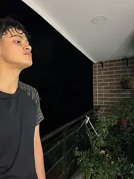 Live Sex Cam with AndresXXXSHOWS - Stripchat