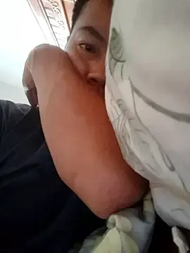 Live Porn with quoc85 - Stripchat