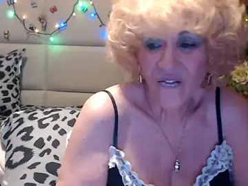 Nude Webcam with HappyWomanOn - Stripchat