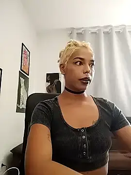 Free Live Porn with Helenoir - Stripchat