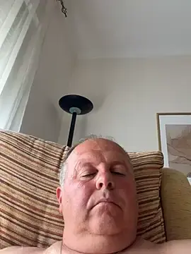 Free Porn Cam with YachtCaptain10 - Stripchat