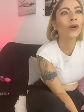 Live Porn with viktoria_davis_ - Stripchat