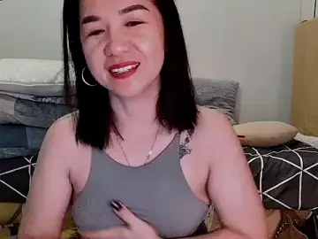 Best Webcam with KissHott - Stripchat