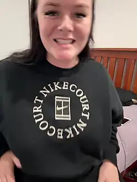 Free Live Porn with carinabro10 - Stripchat