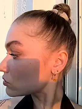 Live Porn with Goldi159 - Stripchat