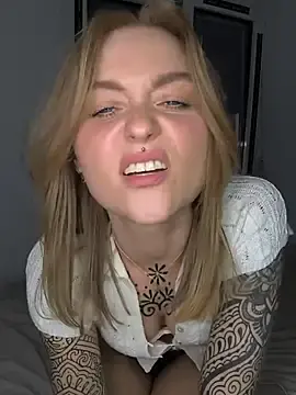 Best Webcam with Goldi159 - Stripchat