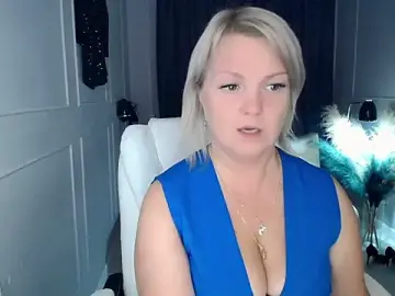 Nude Webcam with Juarnea - Stripchat