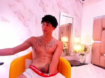 Live Porn with MagnoRose - Stripchat
