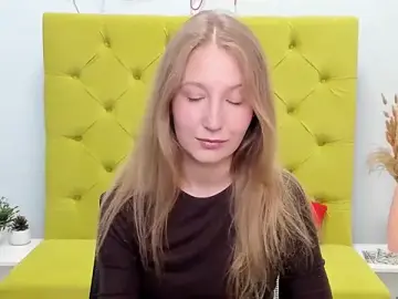 Adult Video Chat with LolaWilsons - Stripchat