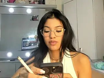 Live Sex Cam with Elettra_bennet - Stripchat