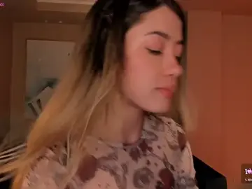 Live Porn with EveBensonX - Stripchat