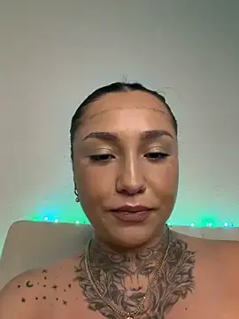 Adult Webcam with Coco-Love - Stripchat
