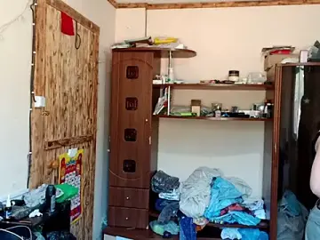 Live Sex Cam with RoxanneStuard - Stripchat