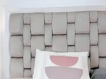 Free Porn Cam with frehia_dimou - Stripchat