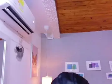 Nude Webcam with kiara_evanss - Stripchat