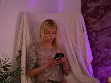 Adult Webcams with BritneyHudson - Stripchat