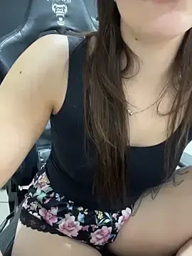 Sex Chat with Larissaferri - Stripchat